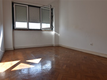 Apartamento T2 / Amadora, Falagueira