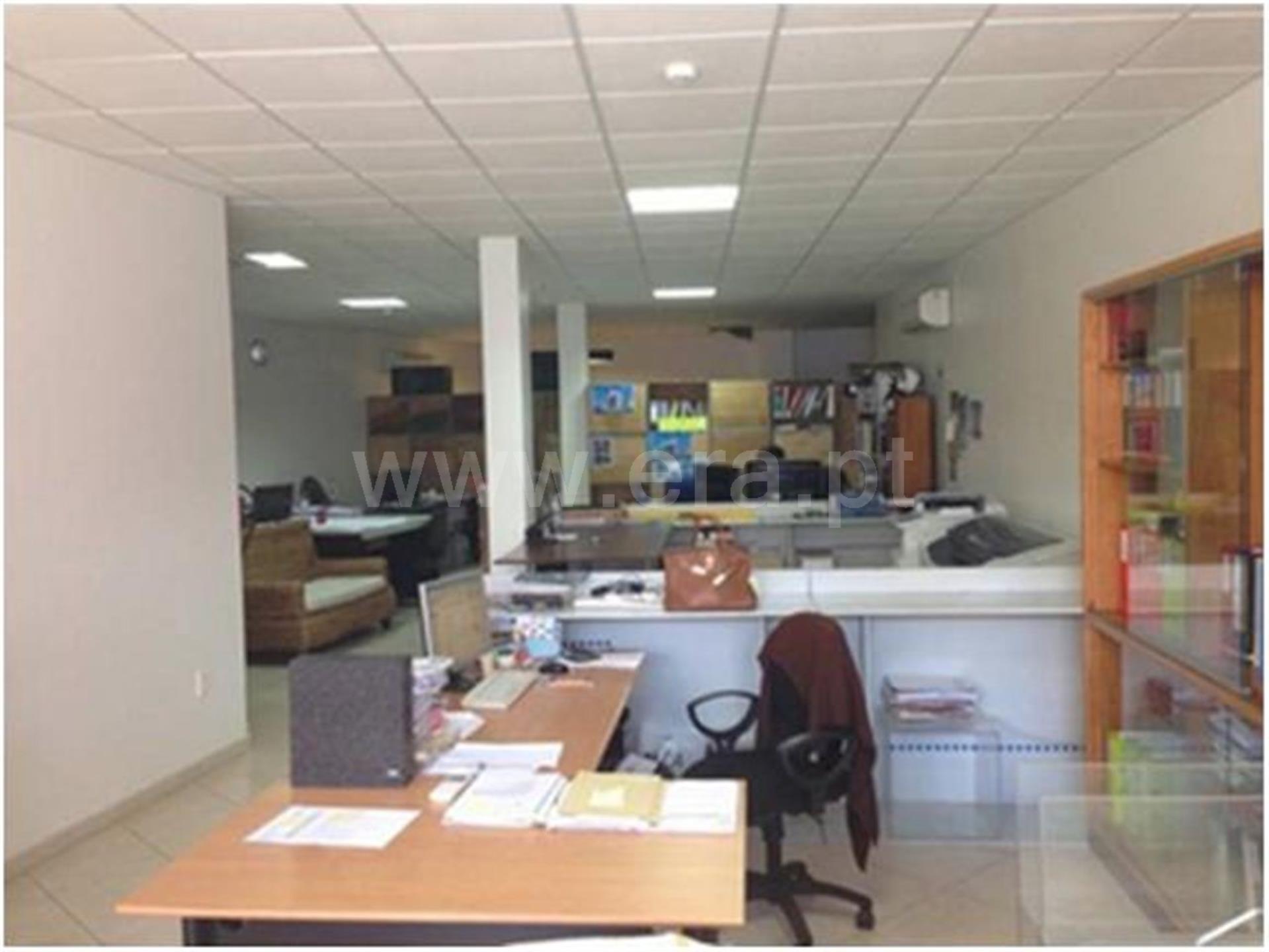 Loja / Cartaxo, Cartaxo / Venda / Ref. 101150344