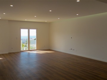 Moradia Geminada T6 / Mafra, Ericeira Centro