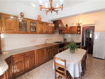 Moradia Isolada T5 / Viana do Castelo, Alvarães