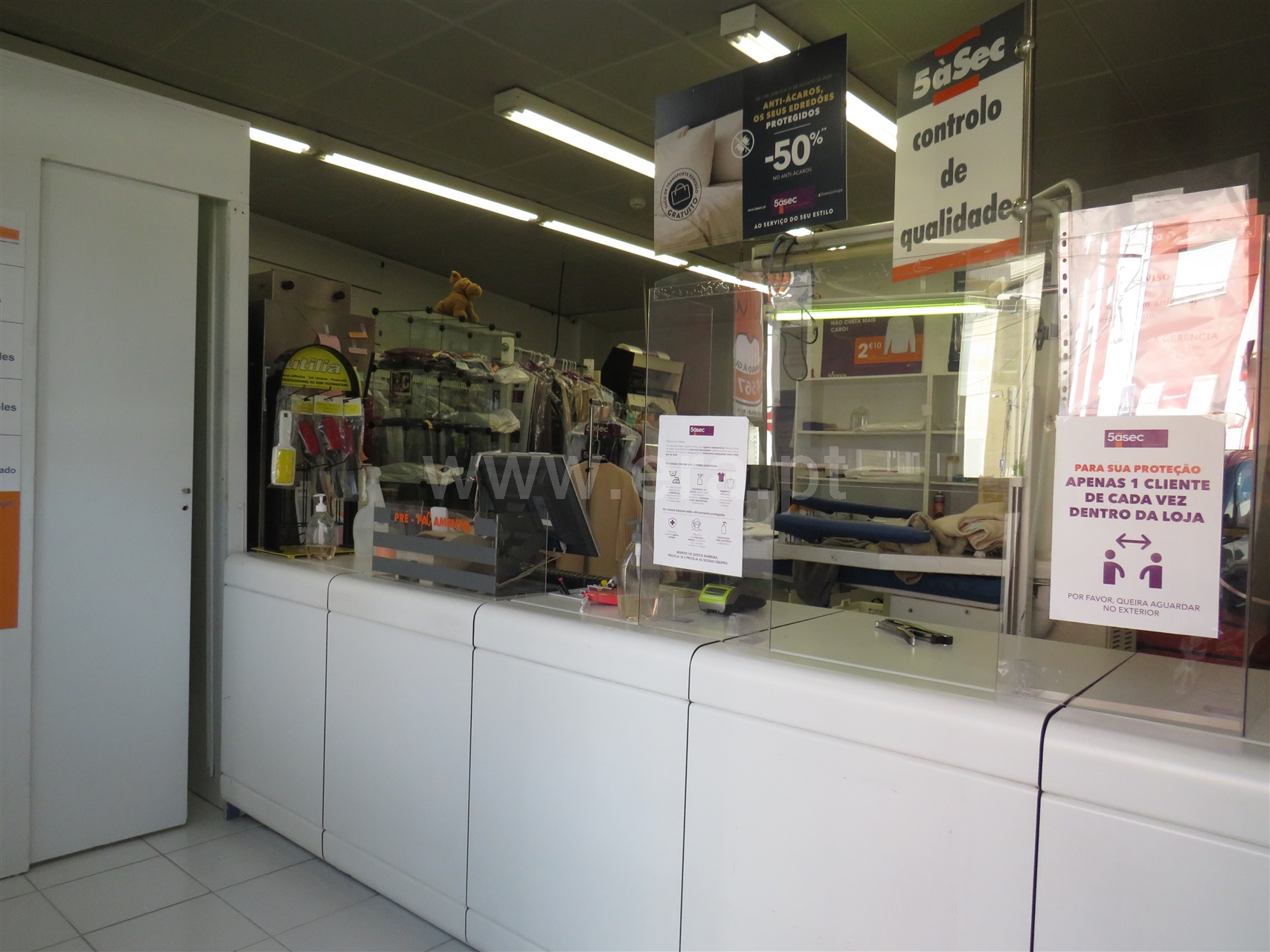 Outro Tipo / Marinha Grande, Marinha Grande / Trespasse ...