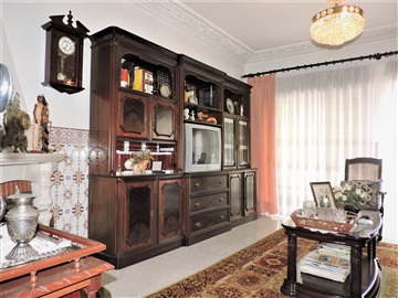 Vivienda T4 / Almada, Vale Figueira